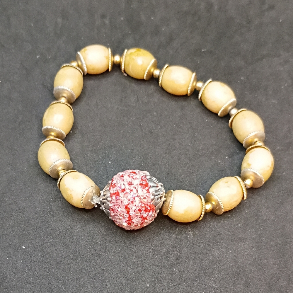 Elegant Beaded Bracelet with Red Accent